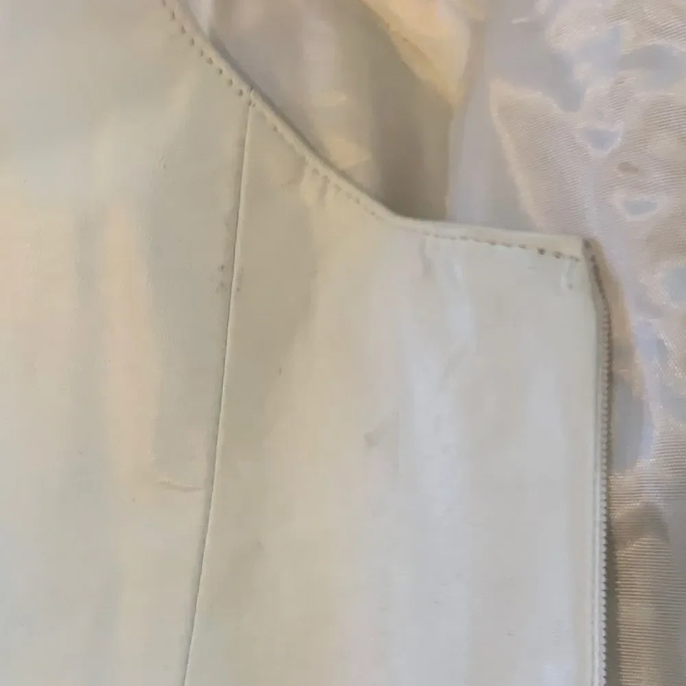 Dangerous Threads Women's 8 white leather with gold bead neck thin strap dress - Picture 8 of 16